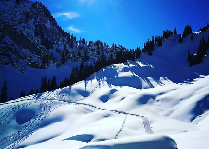 Thun Alps Scenic Views And Concierge By Swisshut Appartamento Sigriswil