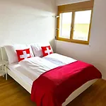 Lejlighed Thun Alps Scenic Views And Concierge By Swisshut *